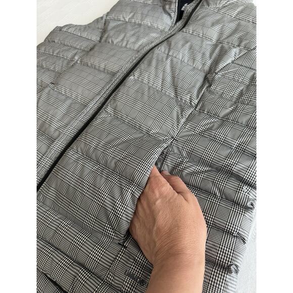 LANDS END Black White Micro Gingham Down Puffer Vest Funnel Neck Preppy EUC Lg - Picture 5 of 7